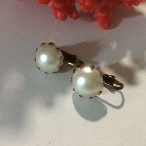 Victorian pearl clip on earrings